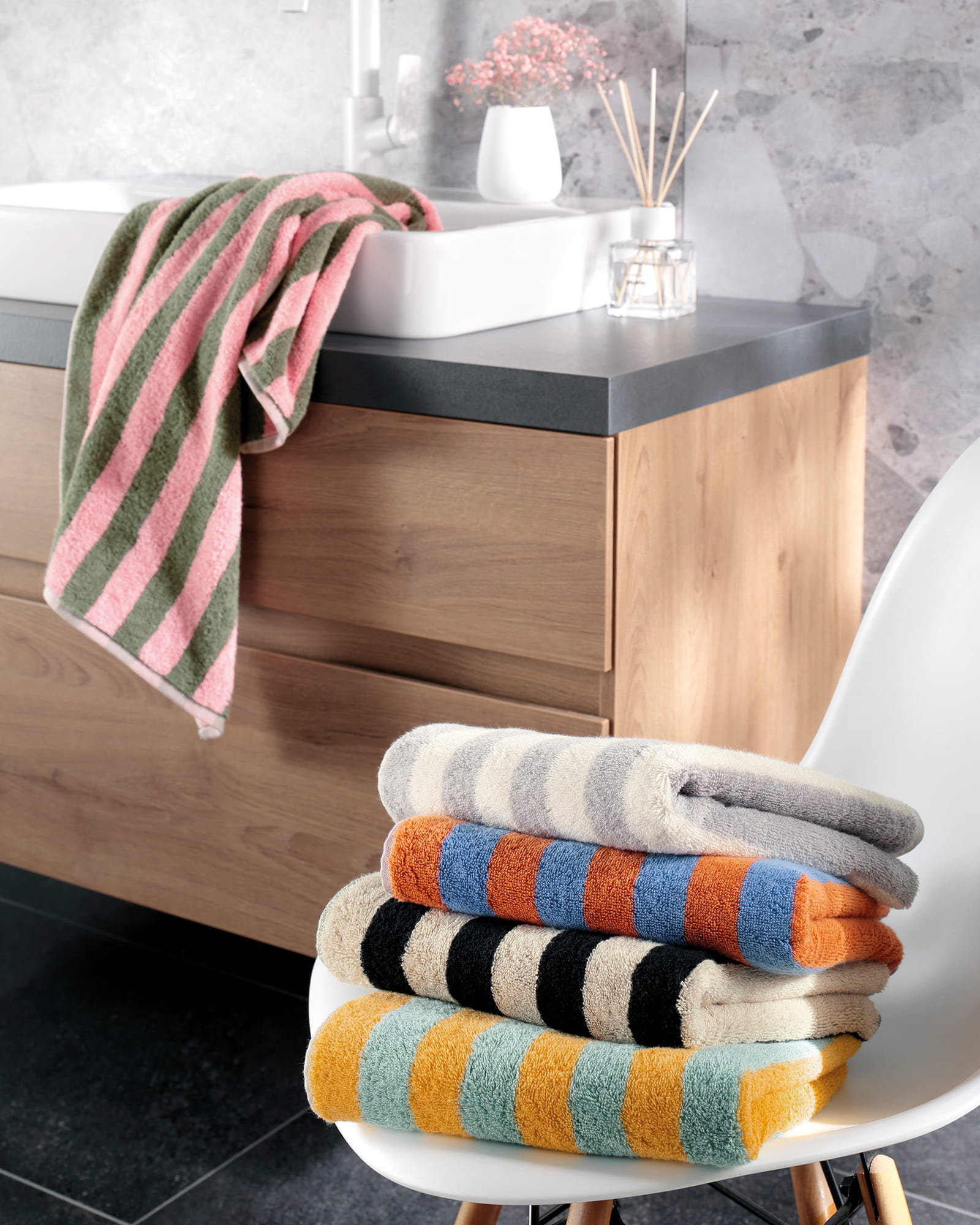 Cawö Handtücher Bold Streifen 6277 mint/gelb - 45 - Duschtuch 70x140 cm