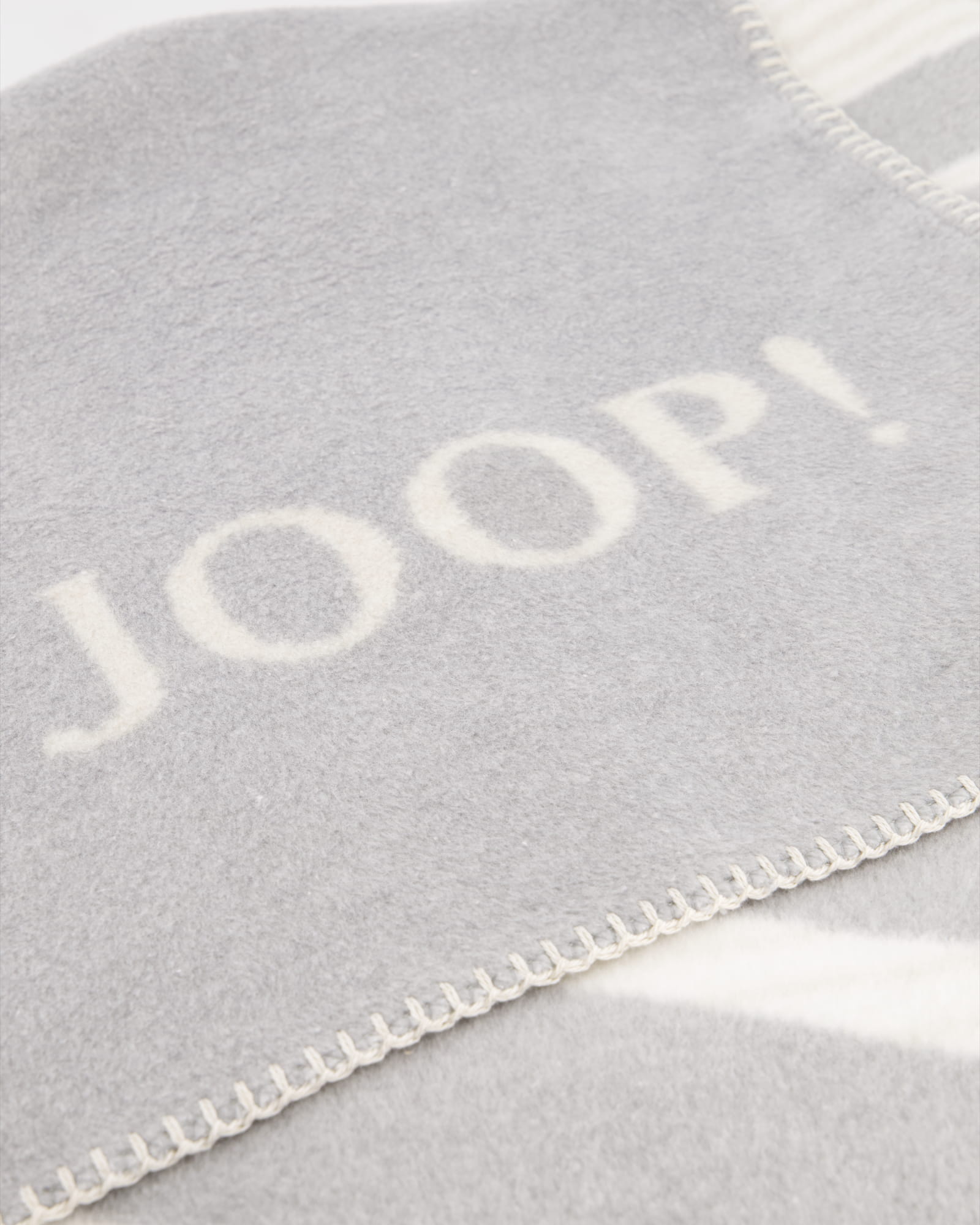 JOOP! Wohndecken Leaf Stein - 150x200 cm