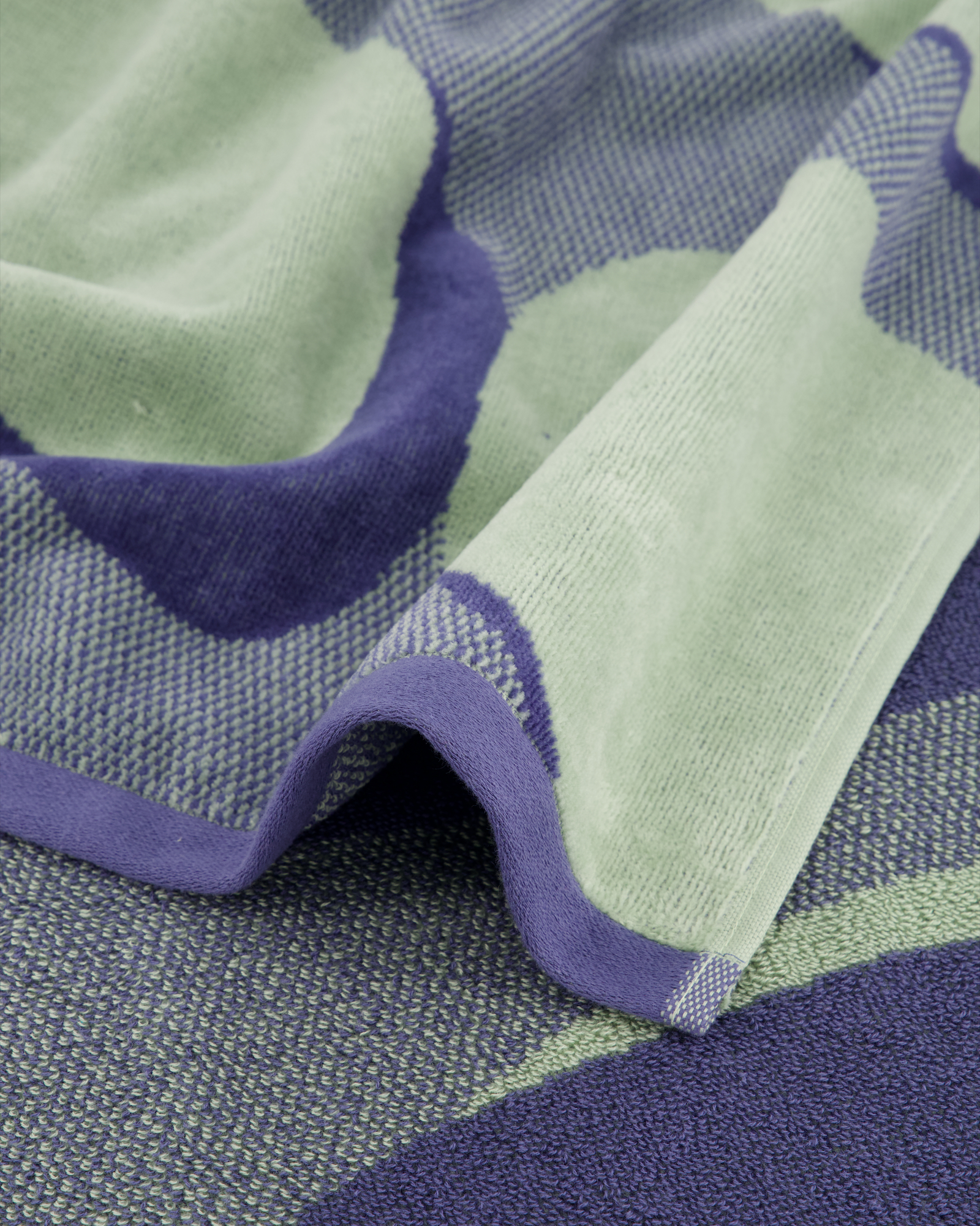 Vossen Strandtücher Shadow Play soft green - 0002 - Strandtuch 100x180 cm
