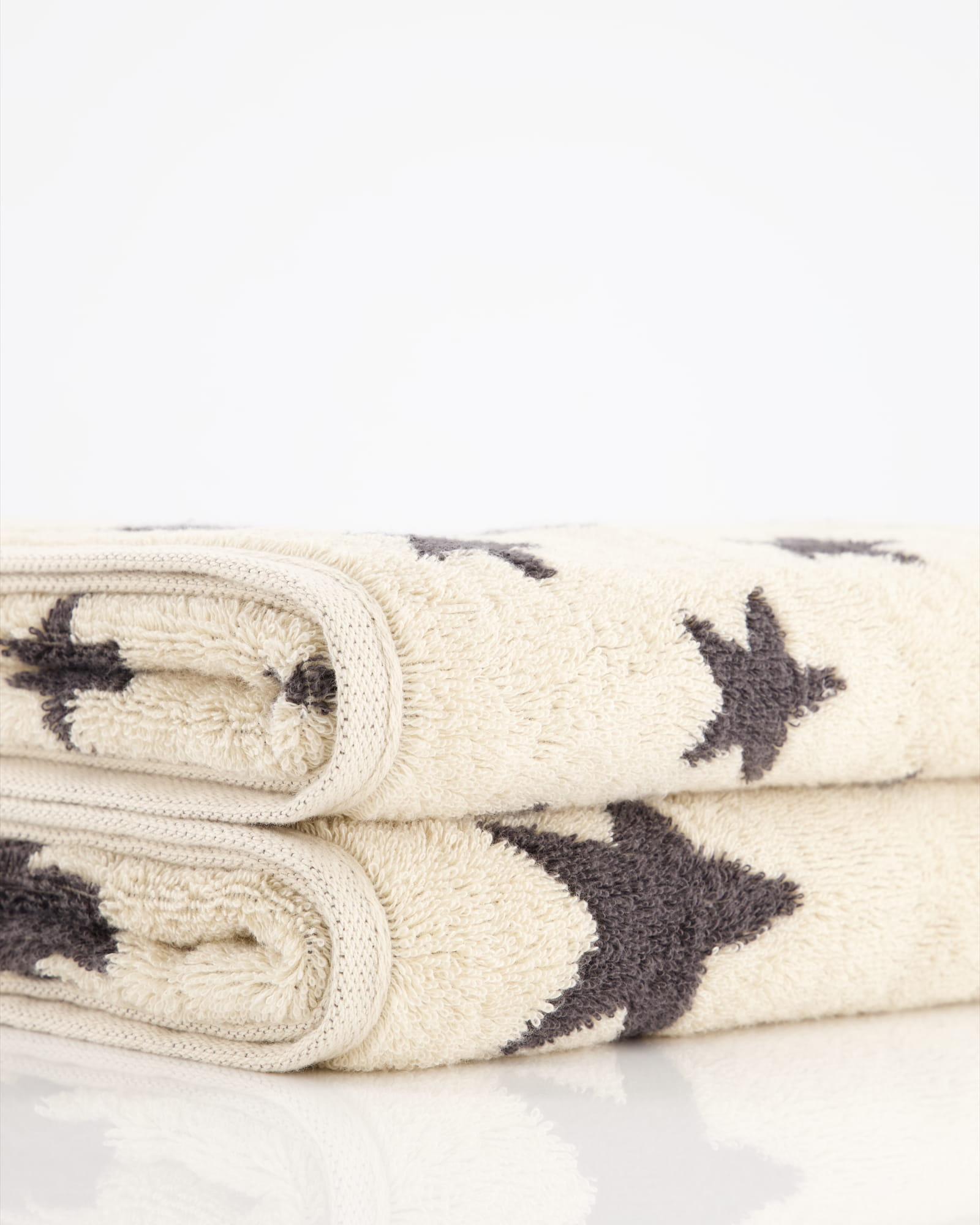Cawö Handtücher NEW STARS Sterne groß 6260 beige/basalt - 37 - Handtuch 50x100 cm