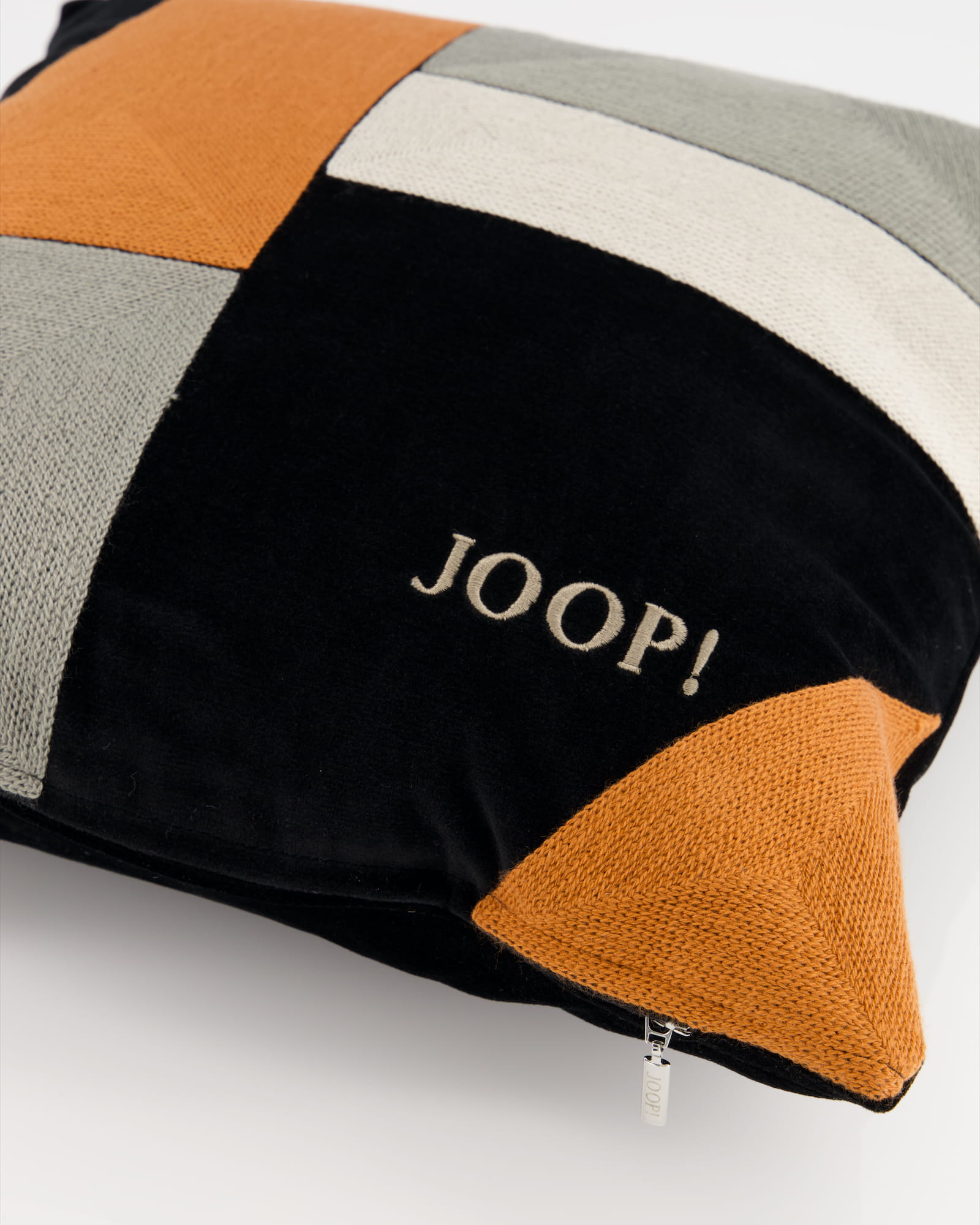 JOOP! Kissenhüllen Graphic Karamell - 050 - 40x40 cm