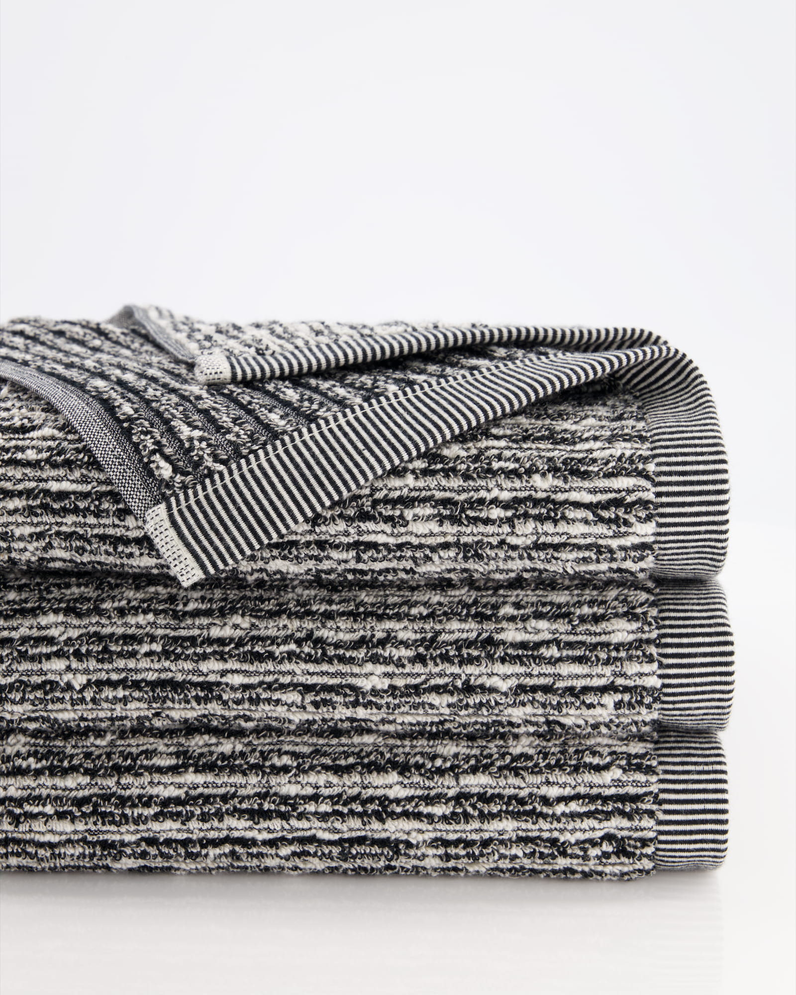 Möve Handtücher Brooklyn Pinstripe nature/black - 081 - Duschtuch 80x150 cm