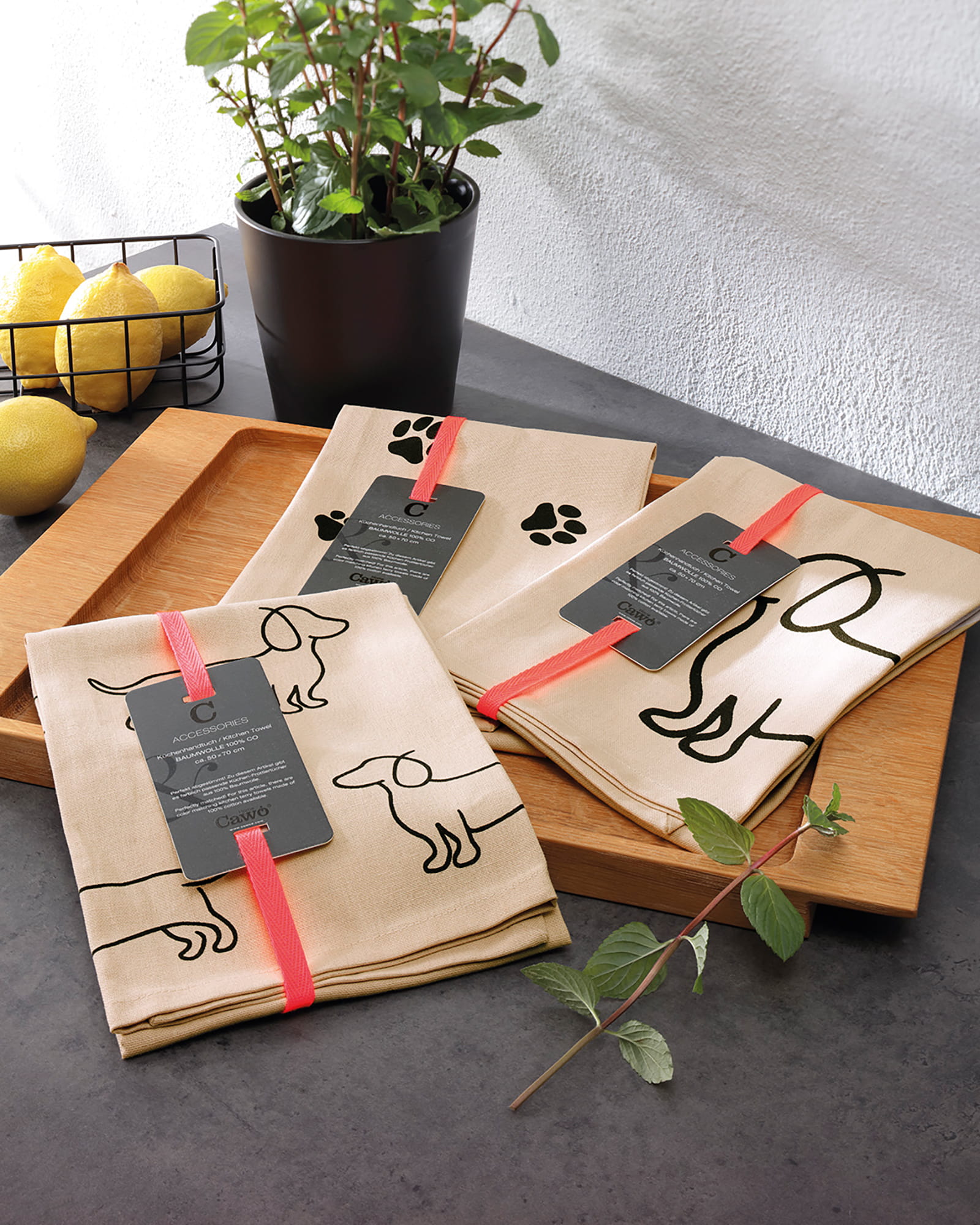Cawö Home Geschirrtücher Cuisine WE LOVE DOGS Paws 6247 schwarz/beige - 93 - 50x70 cm