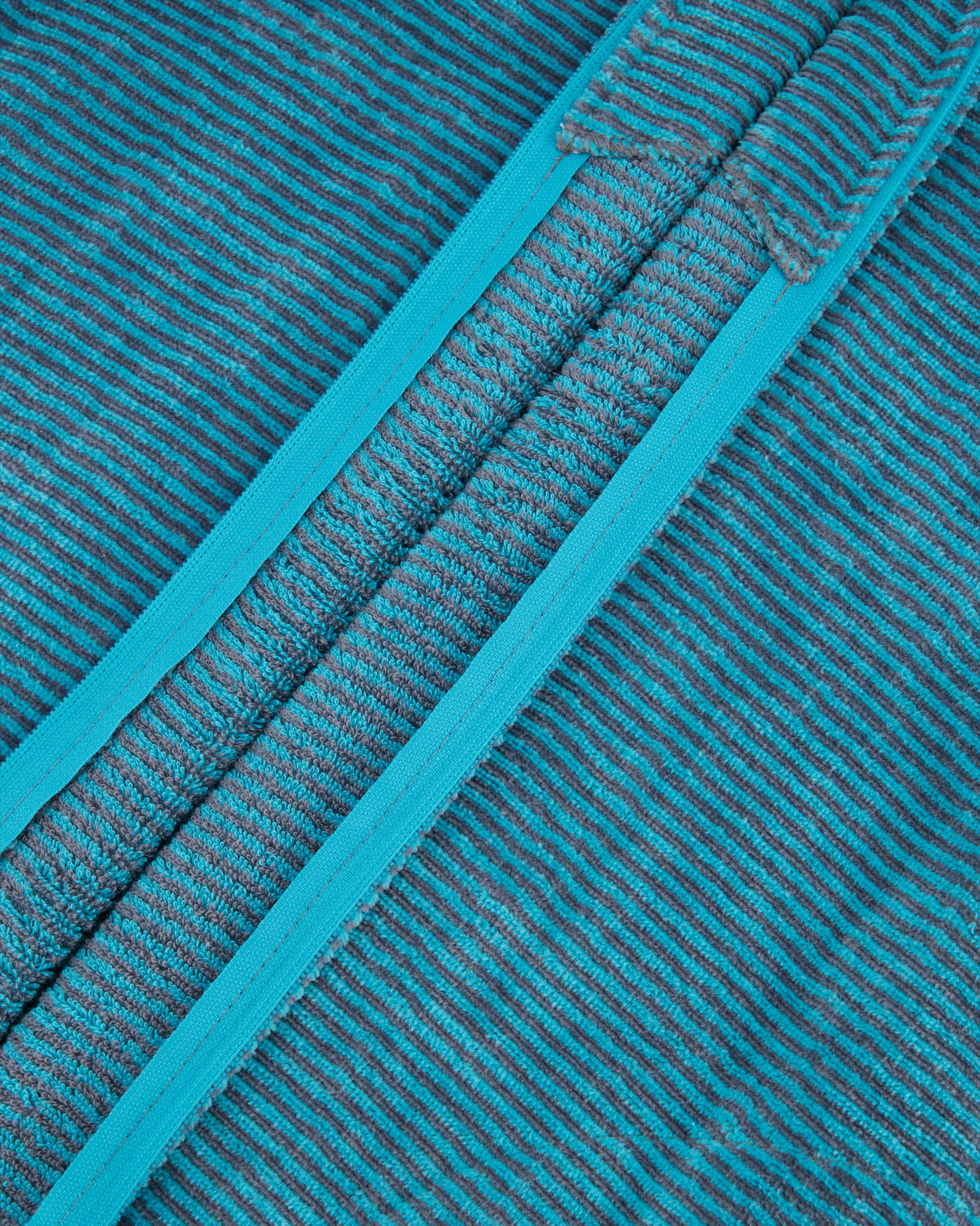 Cawö - Damen Bademantel Two-Tone Kapuze Reißverschluss 6432 - Farbe: türkis - 47 - S