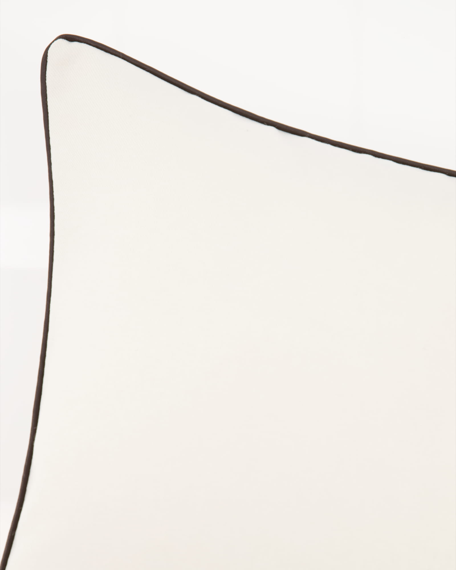 JOOP! Kissenhüllen Essential Creme - 032 - 40x40 cm