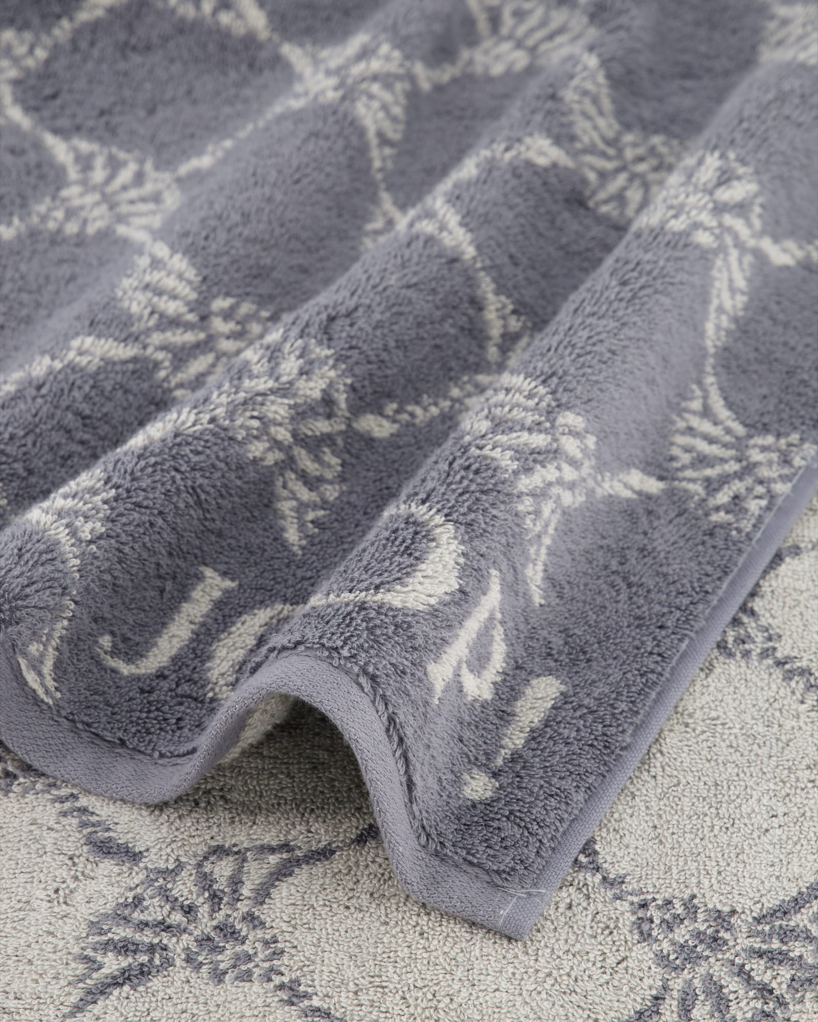 JOOP! Cornflower 1611 - Farbe:  Anthrazit - 77 - Seiflappen 30x30 cm