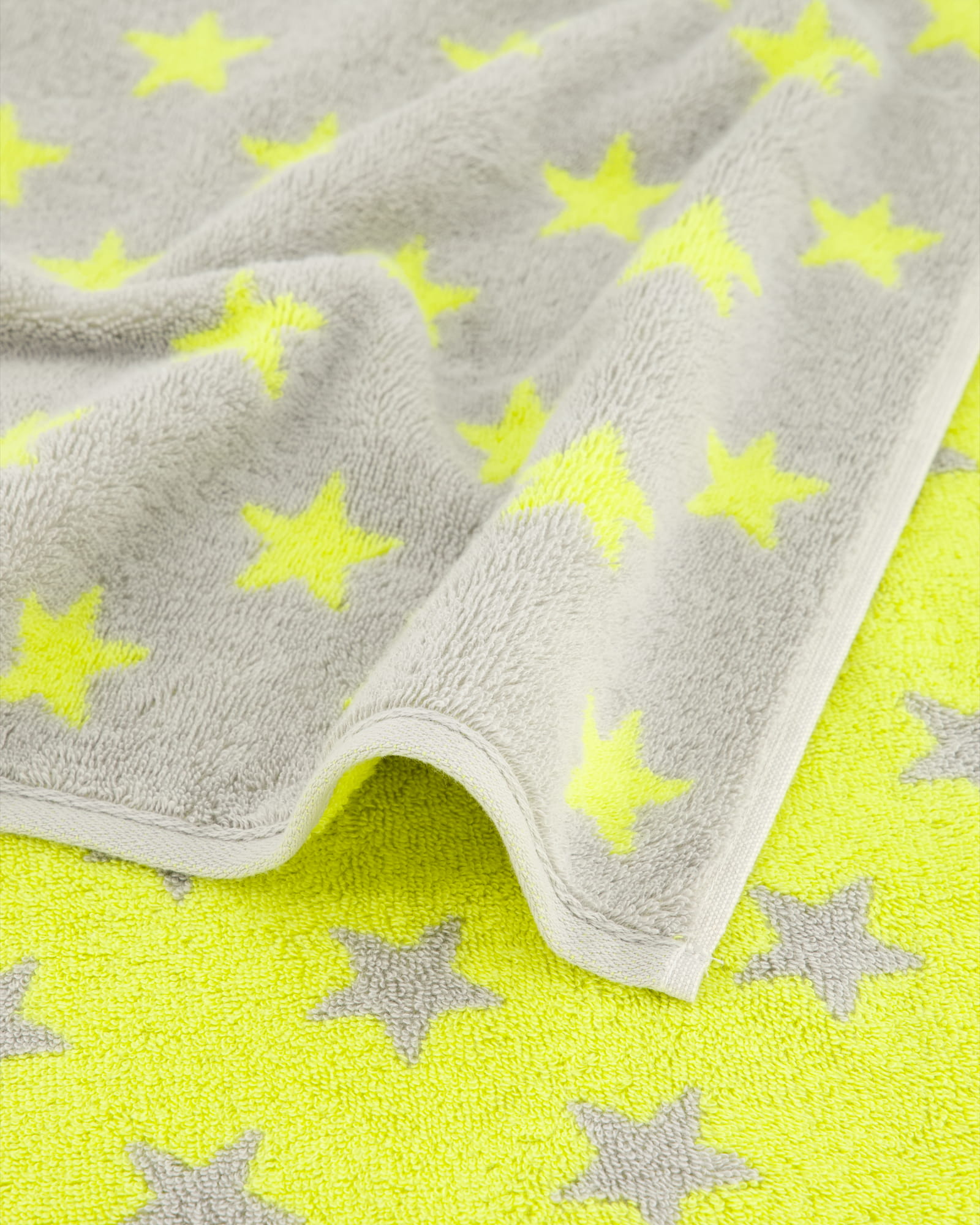 Cawö Handtücher NEW STARS Sterne klein 6261 platin/lime - 75 - Waschhandschuh 16x22 cm