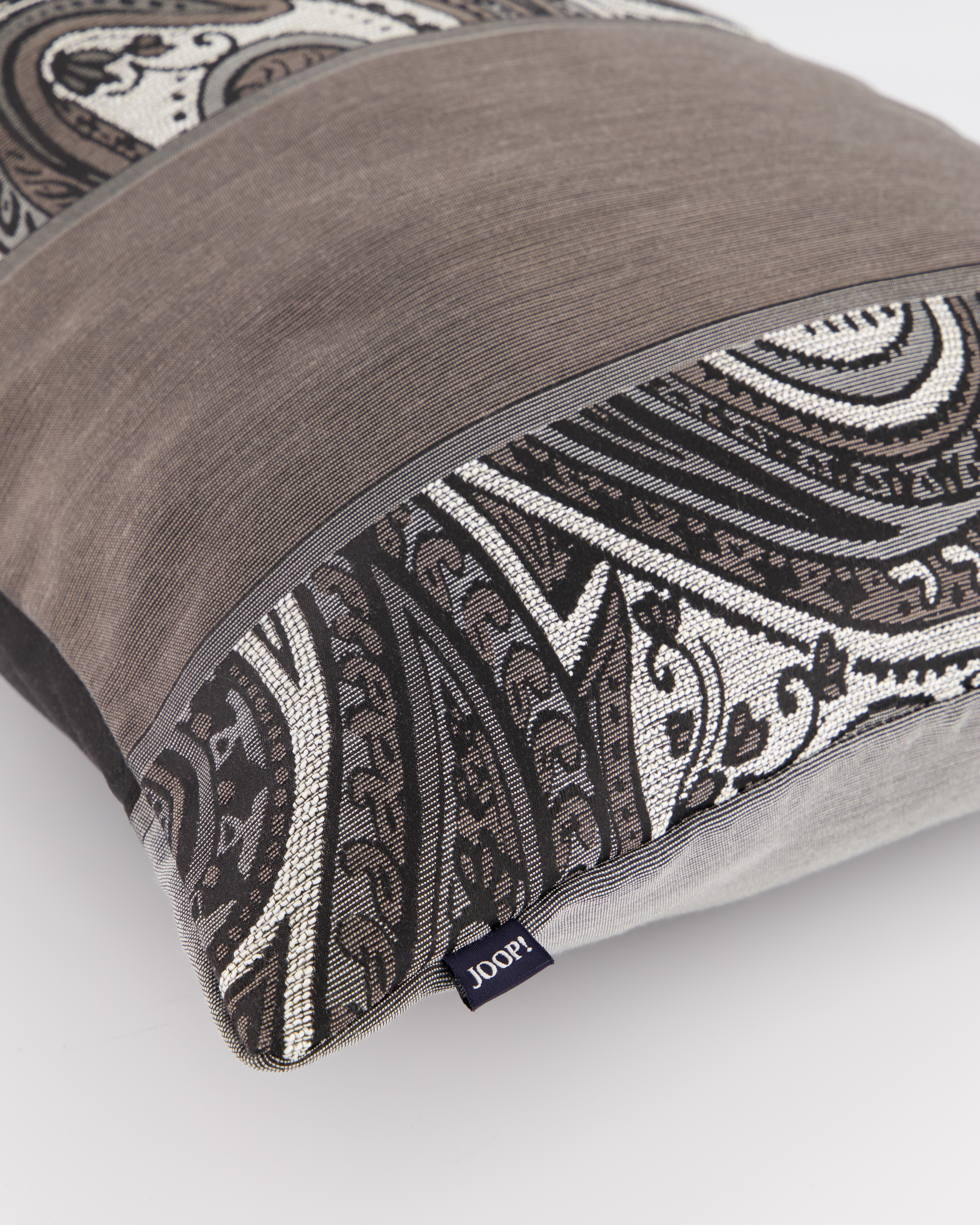 JOOP! Kissenhüllen Paisley Allover Silbergrau - 010