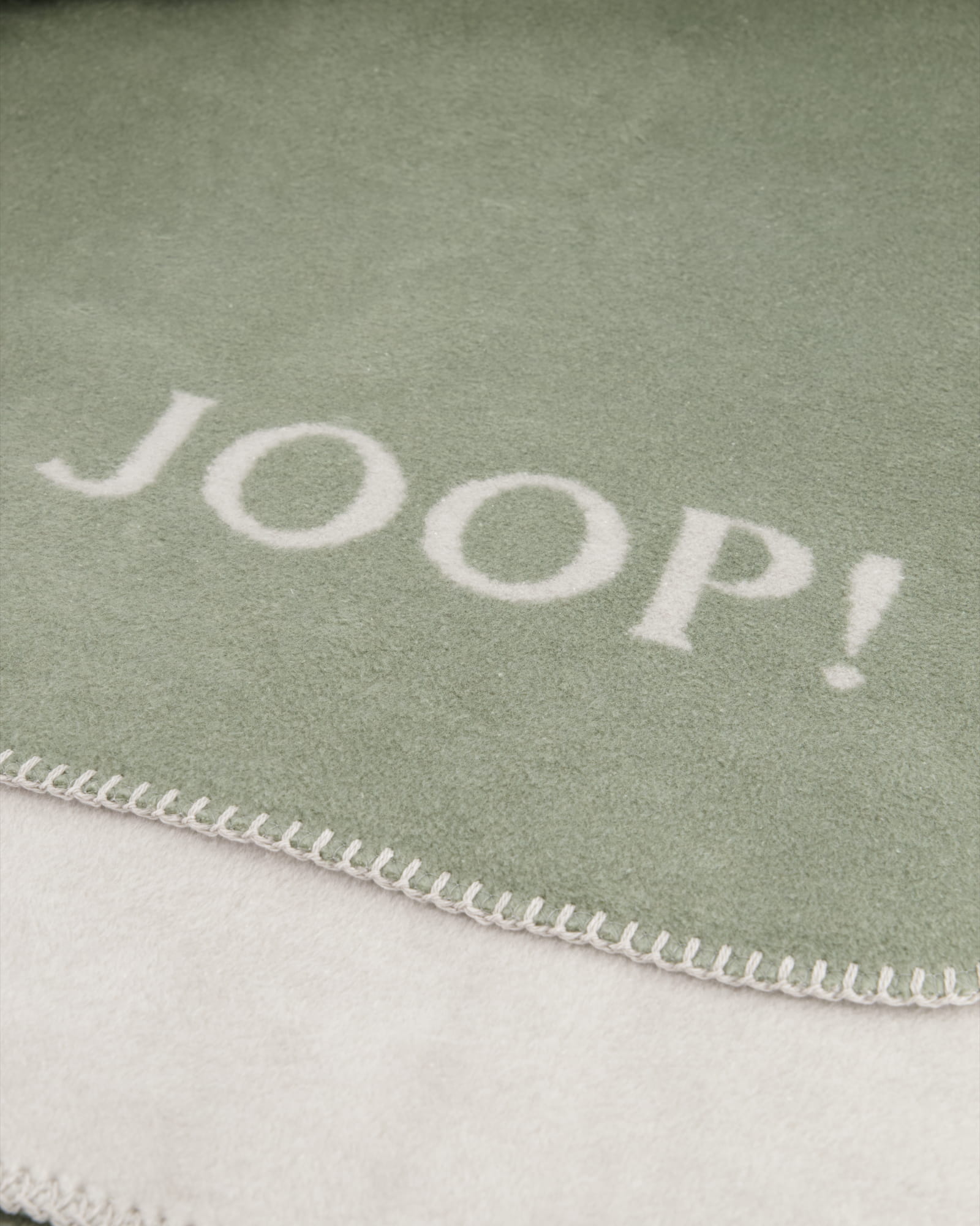 JOOP! Wohndecke Uni-Doubleface - Größe: 150x200 cm - Farbe: Jade-Silber