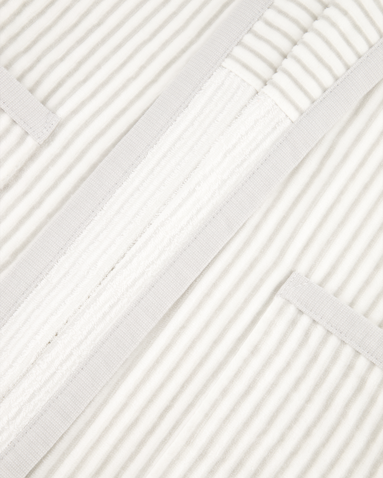 Cawö - Damen Bademantel Schalkragen 3423 - Farbe: weiss/silber - 76 - S