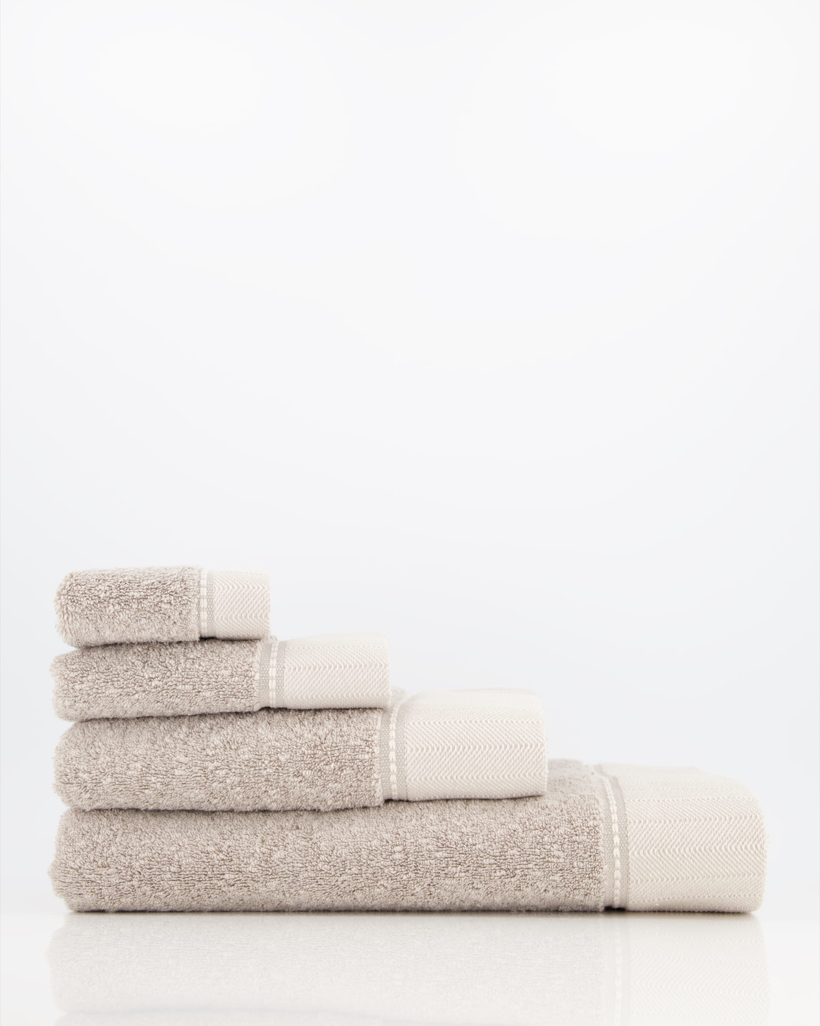 Möve Brooklyn Uni - Farbe:  cashmere - 713 (1-0669/8970) - Duschtuch 80x150 cm
