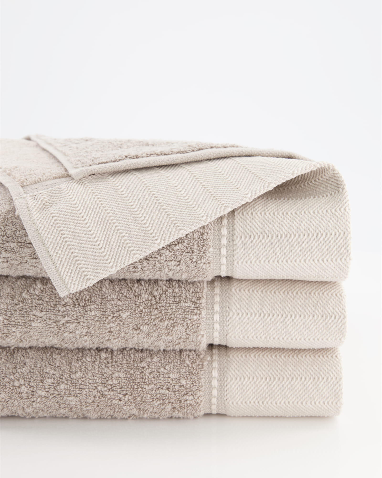 Möve Brooklyn Uni - Farbe:  cashmere - 713 (1-0669/8970) - Duschtuch 80x150 cm