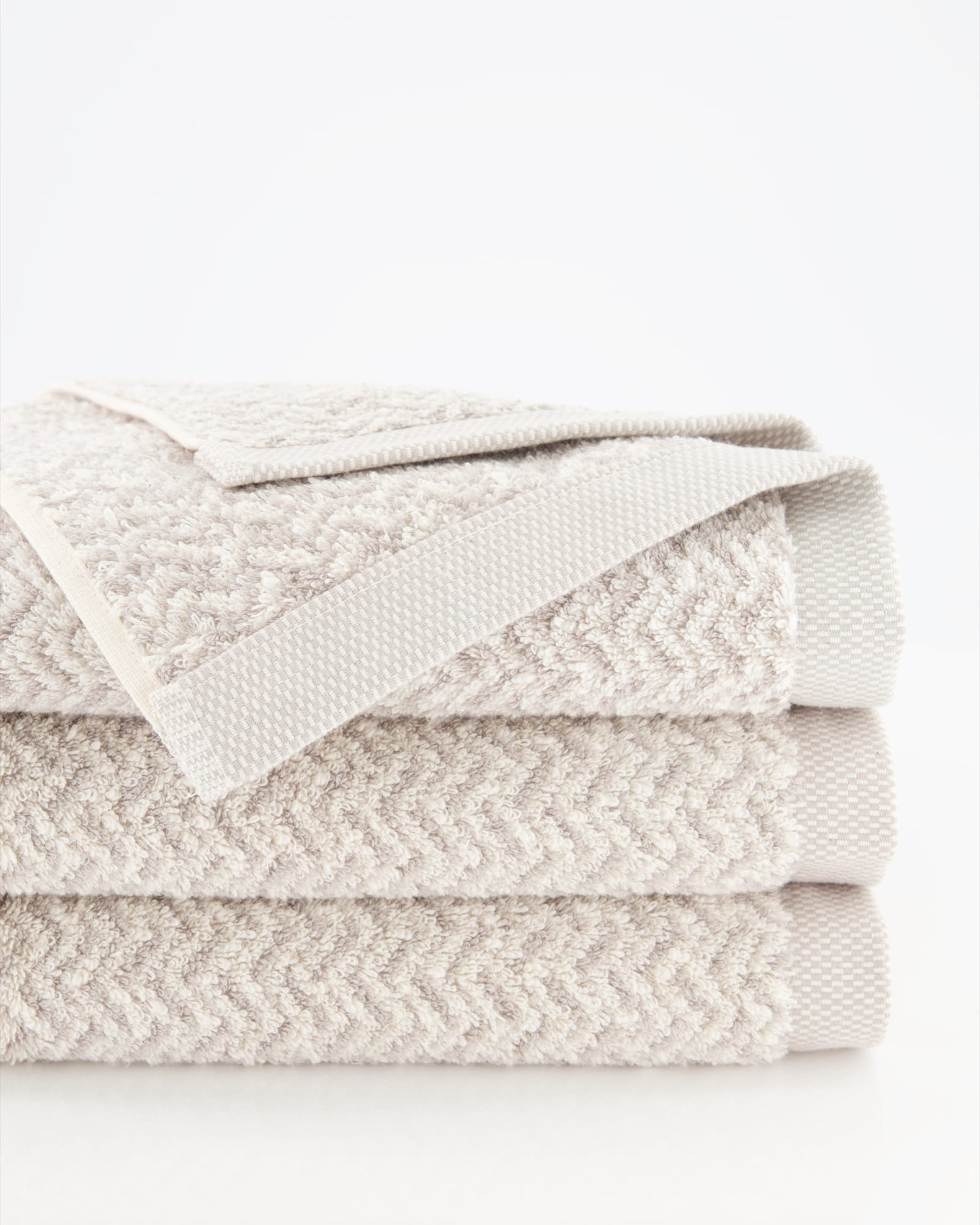 Möve - Brooklyn Fischgrat - Farbe:  nature/cashmere - 071 (1-0567/8970) - Duschtuch 80x150 cm
