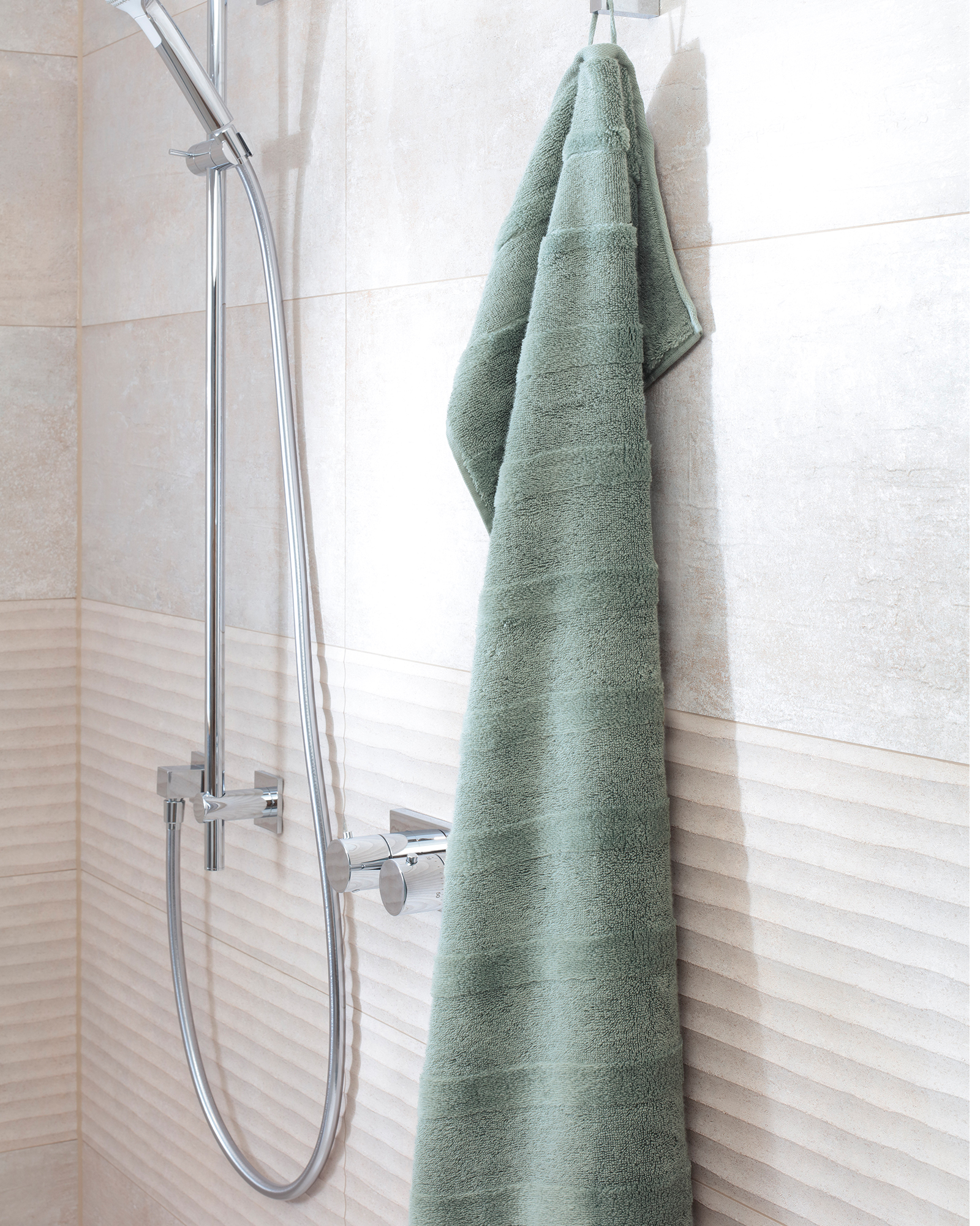 Cawö Handtücher Noblesse2 Uni 1002 nordic green - 470