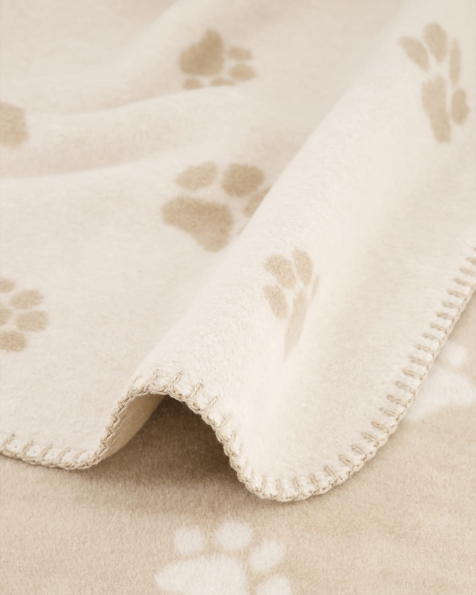 Cawö Wohndecken WE LOVE DOGS 62470 natur/beige - 33 - 150x200 cm