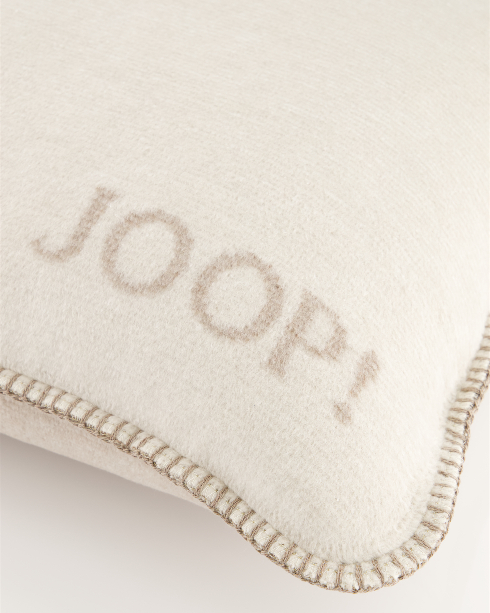 JOOP! Kissenhülle Melange-Doubleface - Größe: 50x50 cm - Farbe: Natur-Sand