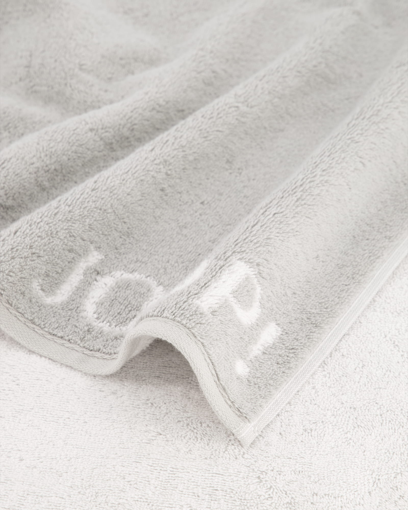 JOOP! Classic - Doubleface 1600 - Farbe: Silber - 76 - Seiflappen 30x30 cm