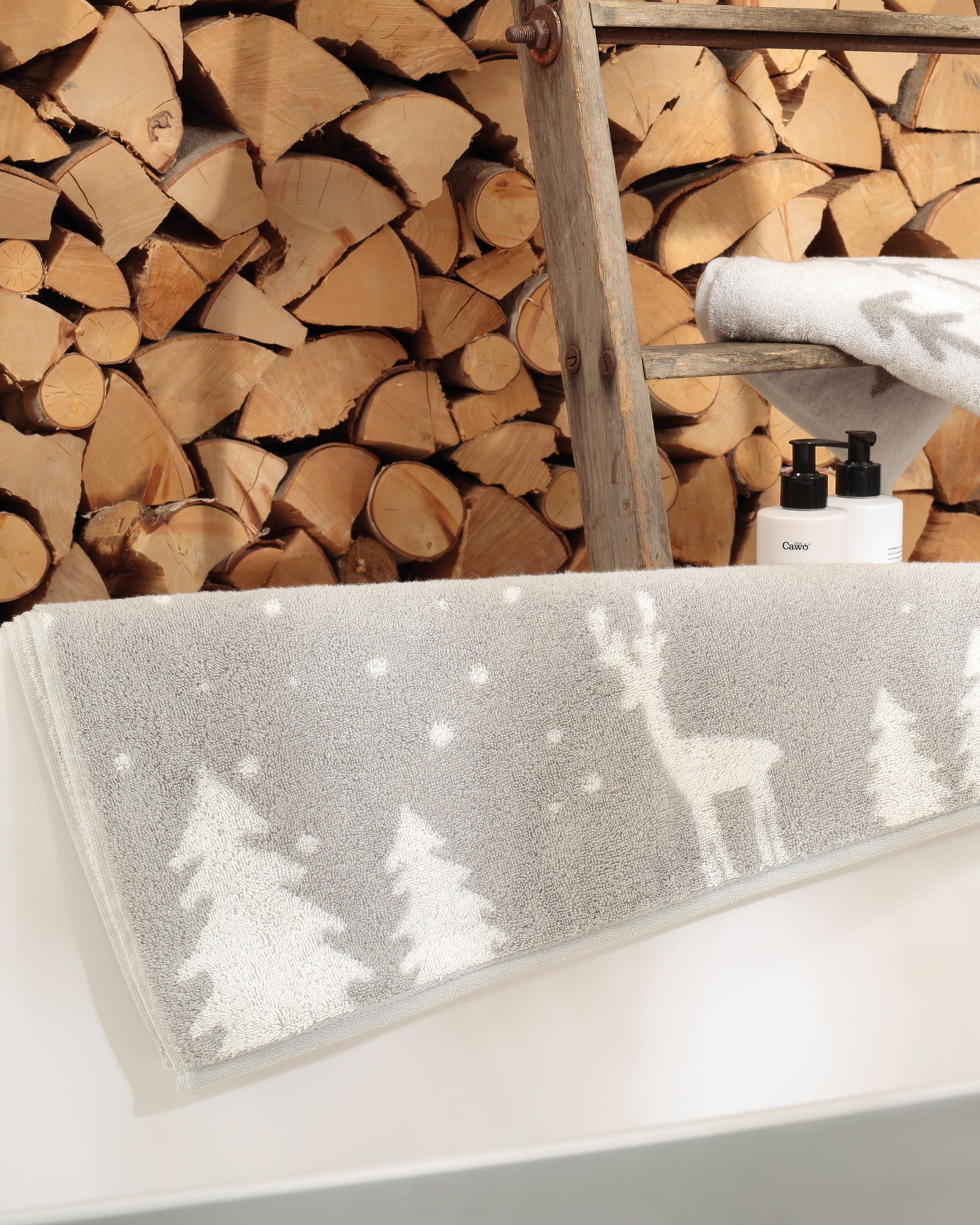 Cawö Handtücher WINTER EDITION Rudi im Schnee 6271 basalt/platin - 77 - Gästetuch 30x50 cm