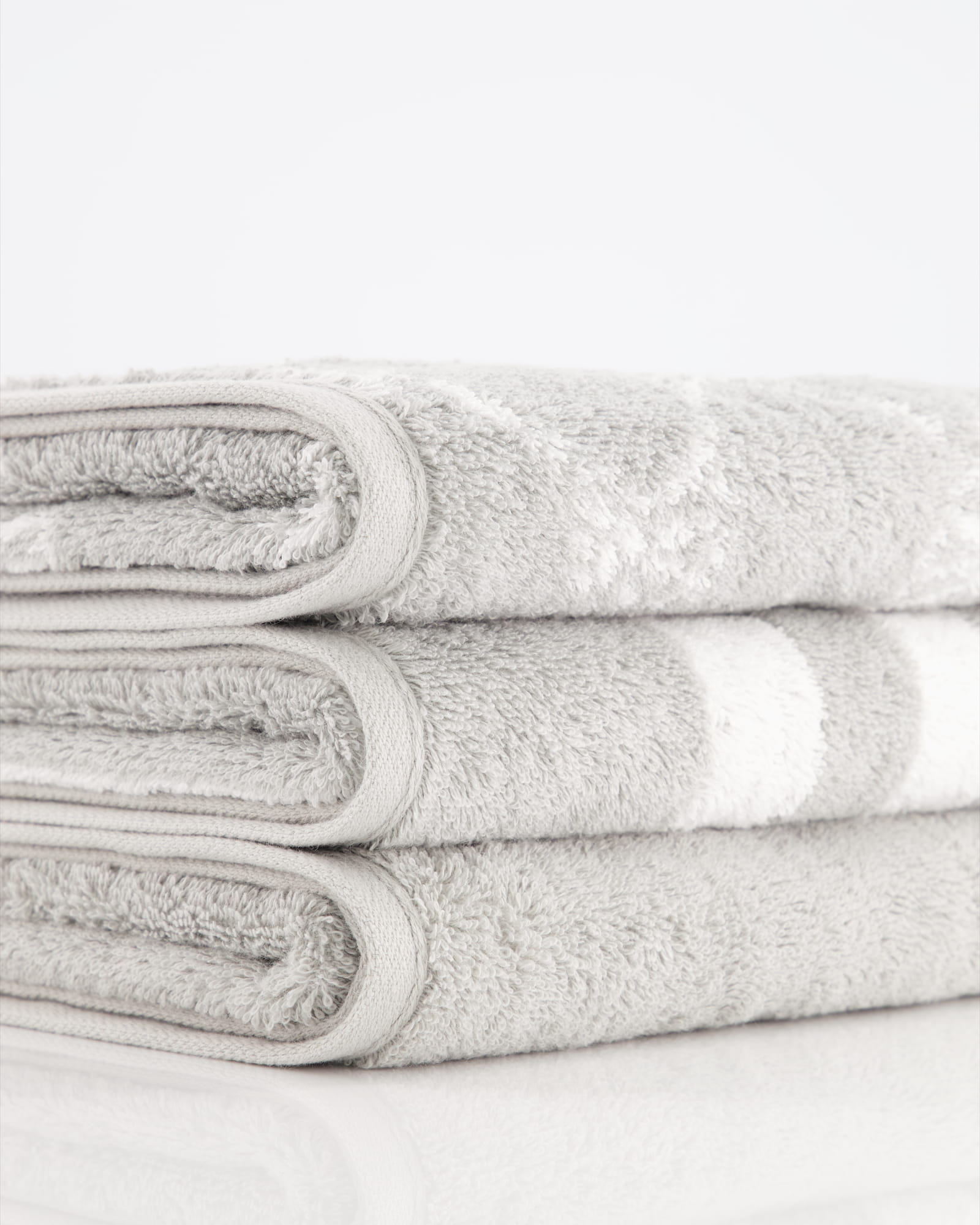 JOOP! Cornflower 1611 - Farbe: Silber - 76 - Handtuch 50x100 cm