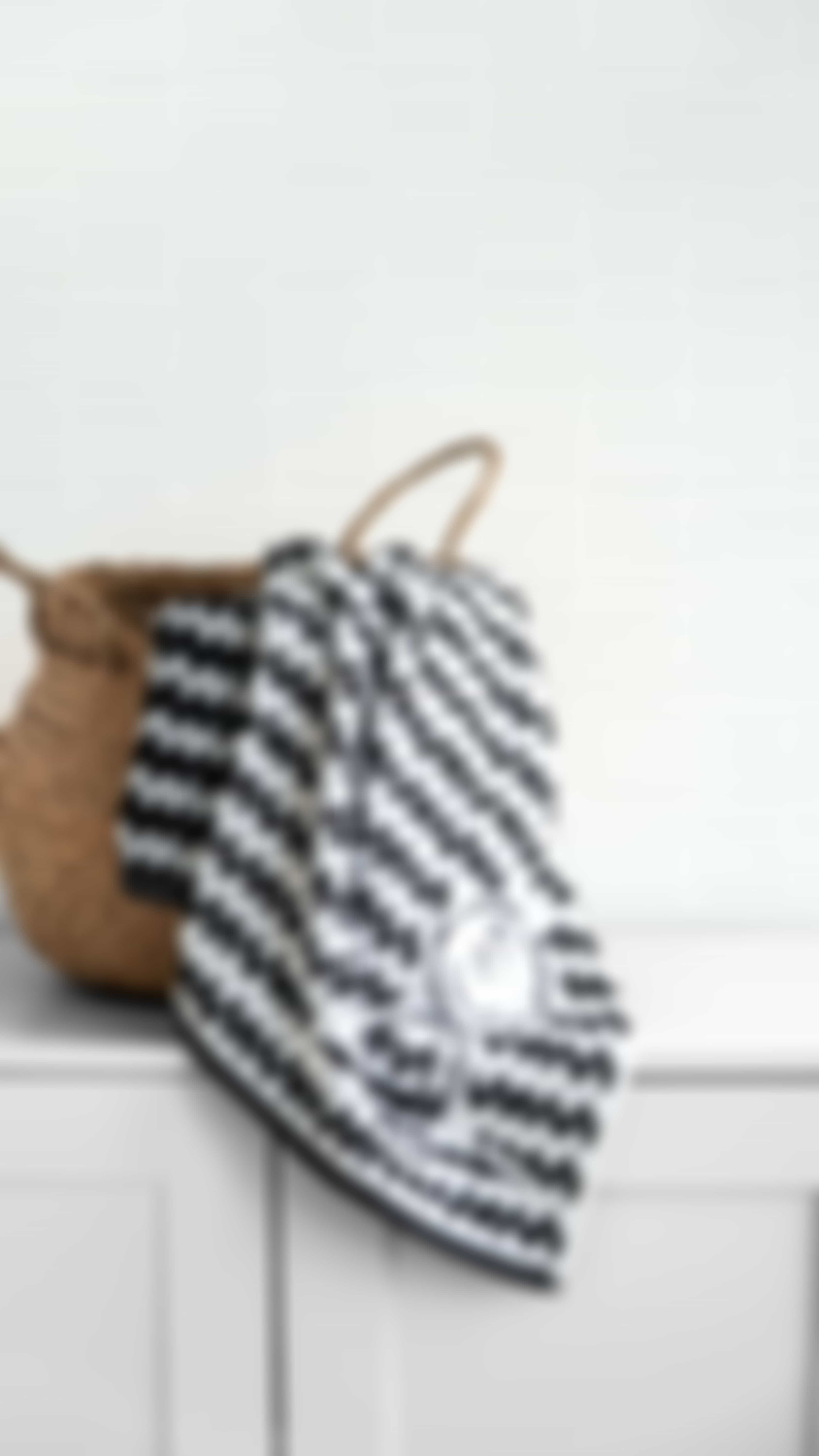 Vossen Handtücher PEANUTS Charlie Brown - Farbe: pearl grey - 0003 Detailbild 2