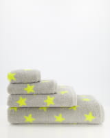 Cawö Handtücher NEW STARS Sterne klein 6261 - Farbe: platin/lime - 75 - Duschtuch 70x140 cm