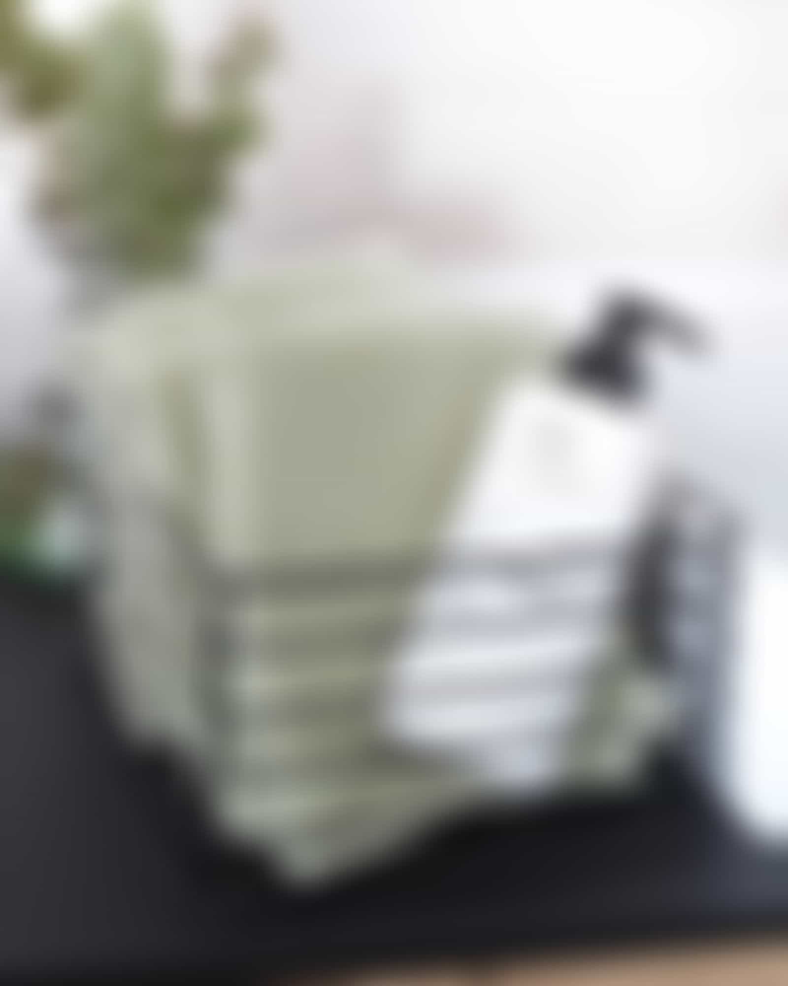 Cawö Handtücher Life Style Uni 7007 - Farbe: wasabi - 420 - Seiflappen 30x30 cm Detailbild 1
