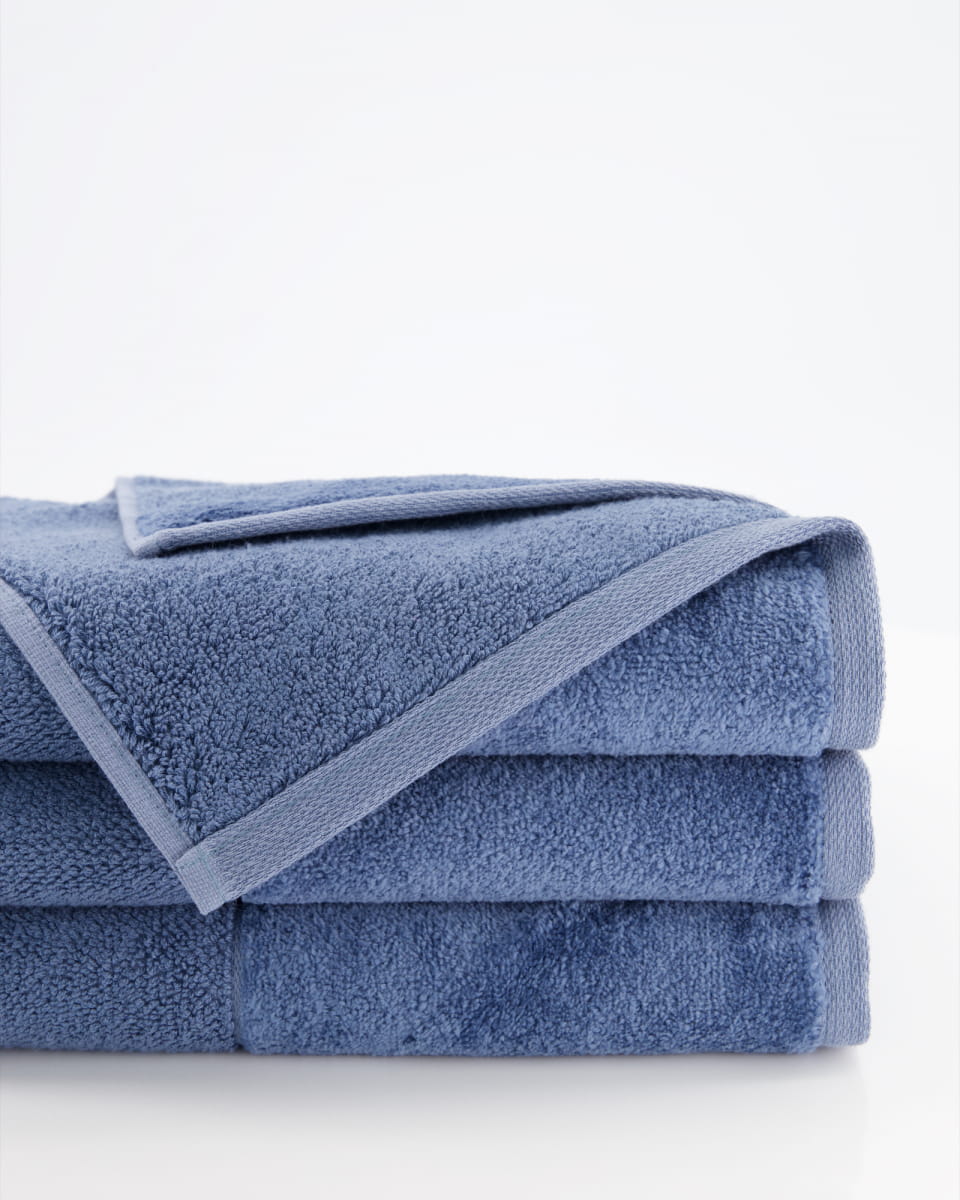 Mve Handtcher Bamboo luxe - Farbe: steel blue - 847 | fr Luxusliebhaber  | Geschenkideen | Magazin