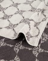 JOOP! Handtücher New Classic Cornflower 1721 - Farbe: Platin - 77 - Seiflappen 30x30 cm