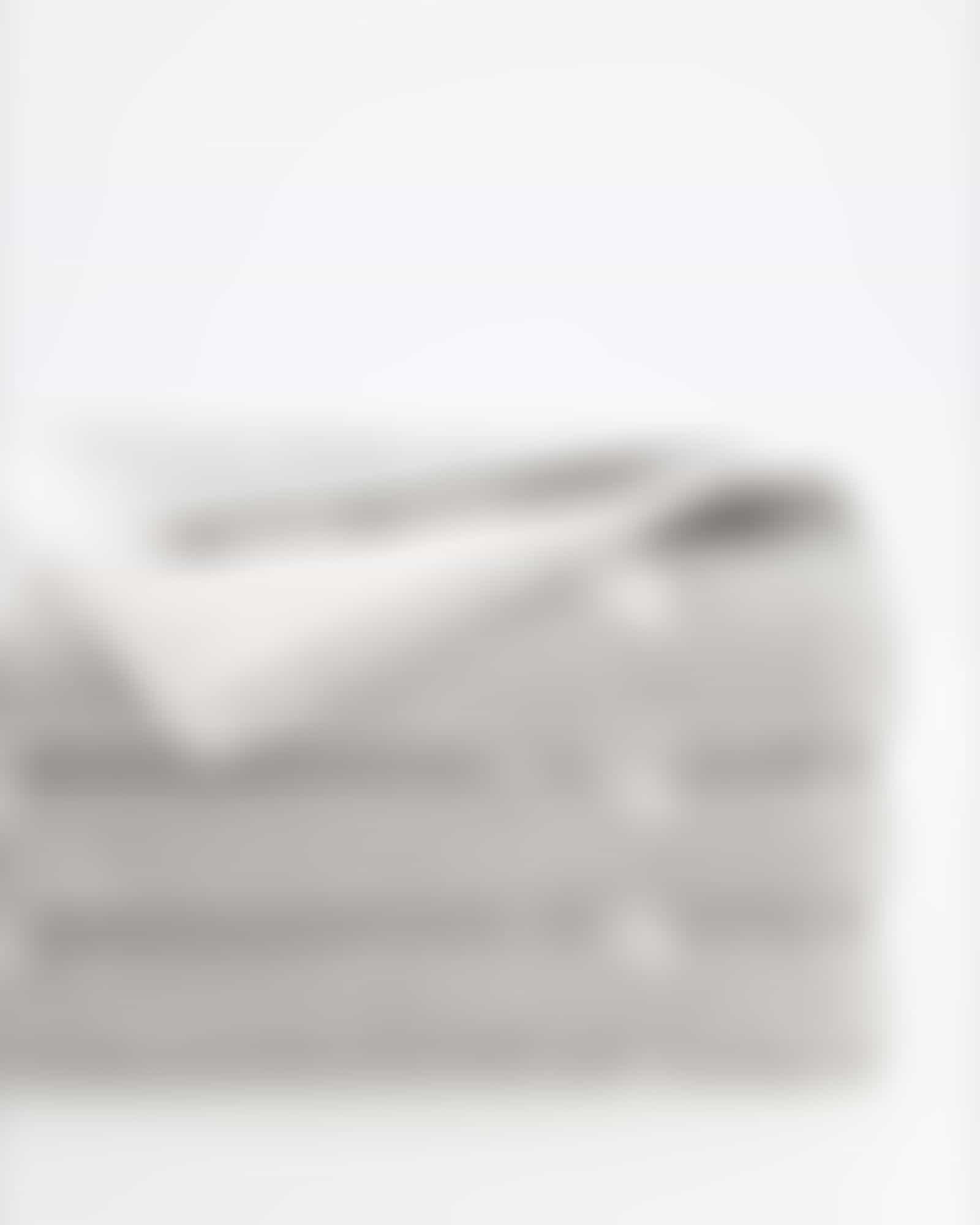 Cawö Handtücher Christmas Edition Tannenbäume 794 - Farbe: platin - 76 - Handtuch 50x100 cm Detailbild 2 Cawö Handtücher Christmas Edition Tannenbäume 794 - Farbe: platin - 76 - Handtuch 50x100 cm Detailbild 2